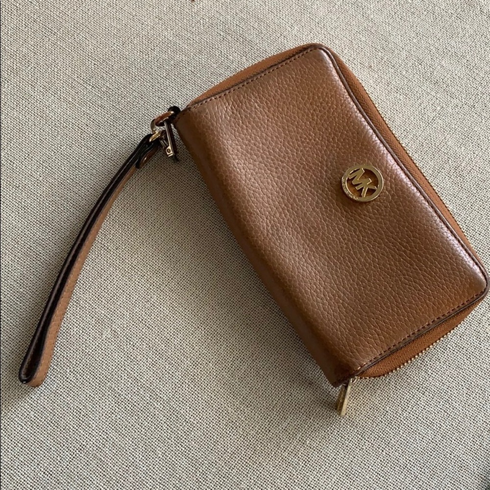 Michael Kors Wristlet